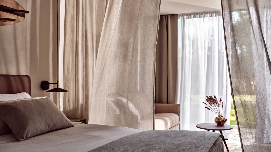 Domes Aulus Zante, Autograph Collection